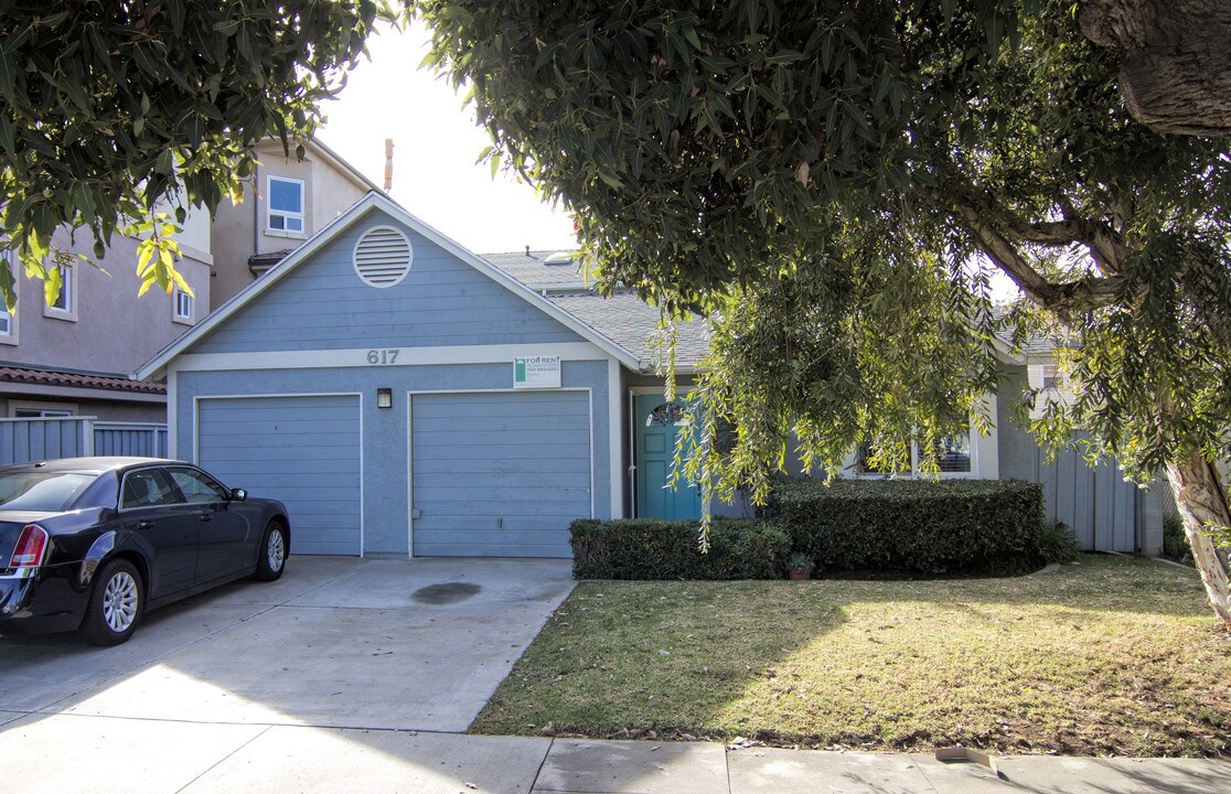 617 S Myers St in Oceanside, CA - Building Photo