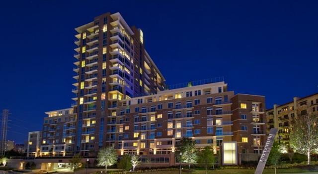 2728 Cedar Springs Rd in Dallas, TX - Building Photo - Building Photo