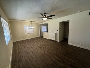 1620 E Rancho Dr in Phoenix, AZ - Foto de edificio - Building Photo