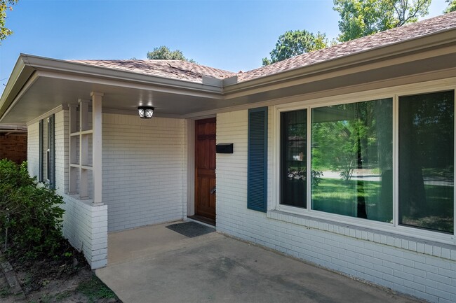 2227 Libbey Dr in Houston, TX - Building Photo - Building Photo