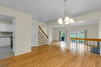 10 Shelley Pl in Morristown, NJ - Building Photo - Building Photo