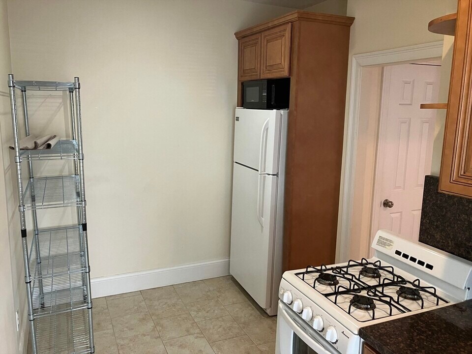 3 Westminster St in Somerville, MA - Building Photo