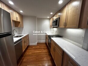 231 Beacon St, Unit 5 in Boston, MA - Building Photo - Building Photo