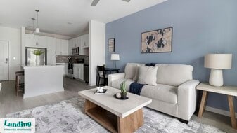 12525 Tibbets Ln in Jacksonville, FL - Building Photo