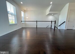 3092 Alan Shepard St in Herndon, VA - Building Photo - Building Photo