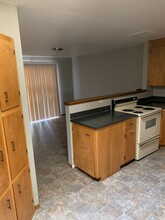 3401 Vincenta Way in Yakima, WA - Building Photo - Building Photo
