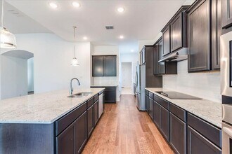 144 Rocky River Rd in Andice, TX - Building Photo - Building Photo