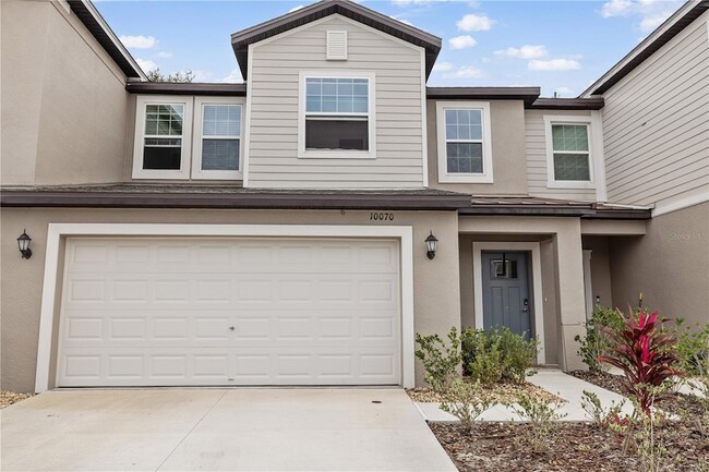 10070 Trumpet Honeysuckle Wy in San Antonio, FL - Foto de edificio - Building Photo