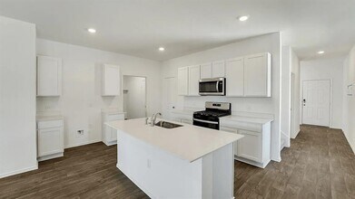 12314 Silversmith Ln in Mustang Ridge, TX - Building Photo - Building Photo