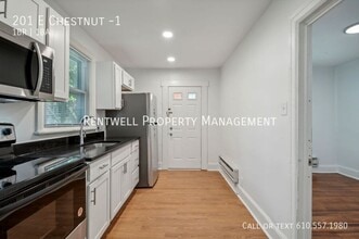 201 E Chestnut St in Coatesville, PA - Building Photo - Building Photo