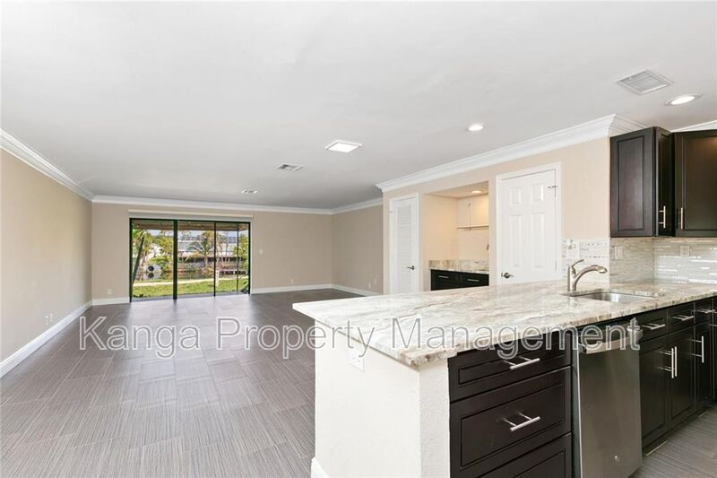 455 Canal Point N in Delray Beach, FL - Foto de edificio