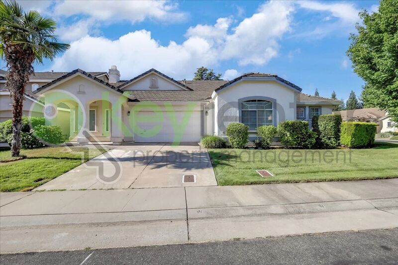 9105 Pinto Canyon Way in Roseville, CA - Building Photo