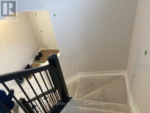 322 Crossway Ter in Ottawa, ON - Building Photo - Building Photo