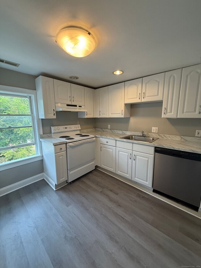 property at 625 Main St
