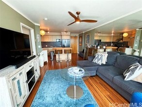 801 S King St in Honolulu, HI - Building Photo - Building Photo