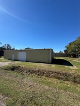 516 Cedar Bayou Rd in Baytown, TX - Building Photo - Building Photo