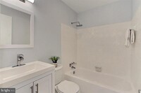 1631 Parkcrest Cir photo'