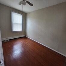 68 Senior St in New Brunswick, NJ - Building Photo - Building Photo