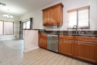 7531 E Majestic Palm Ln in Tucson, AZ - Building Photo - Building Photo