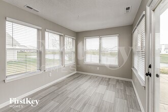 3471 Firethorn Drive, Unit 02-06 in Whitestown, IN - Building Photo - Building Photo