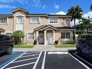 5755 NW 115th Ct in Doral, FL - Building Photo - Building Photo