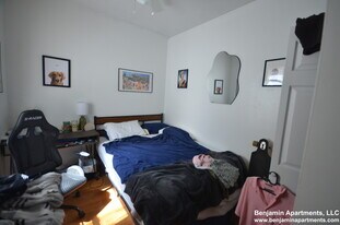 15 Cleveland Pl, Unit 2 in Boston, MA - Building Photo
