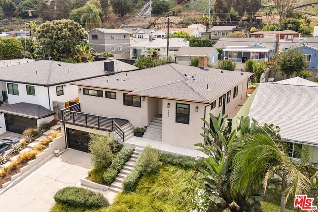 5664 Coliseum St in Los Angeles, CA - Building Photo - Building Photo