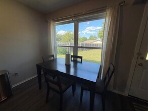 1040 Meadowview Dr in Saginaw, TX - Building Photo - Building Photo