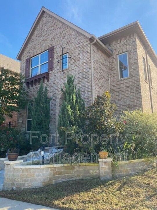 3090 Ivy Hill Ln in Irving, TX - Building Photo