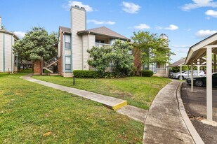 4839 Brandeis St in San Antonio, TX - Building Photo