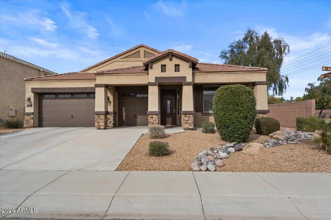 property at 282 E Bartlett Way
