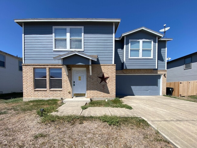 3215 Northwest Blvd in New Braunfels, TX - Building Photo - Building Photo