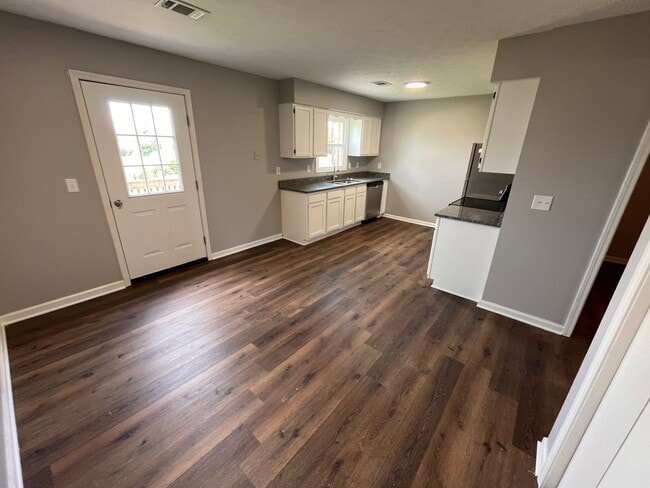 225 Tulip Dr in Richmond, KY - Building Photo - Building Photo