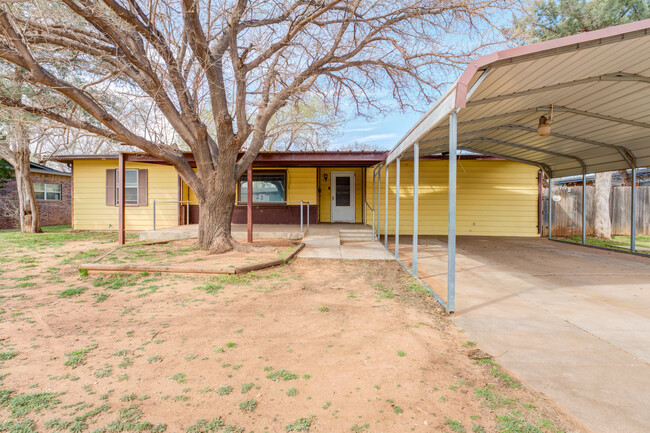 4612 Canton Ave in Lubbock, TX - Building Photo - Building Photo