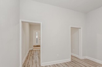 269 Varick St-Unit -1G in Jersey City, NJ - Foto de edificio - Building Photo
