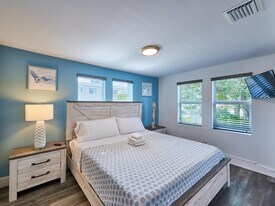 2020 Washington St in Hollywood, FL - Building Photo