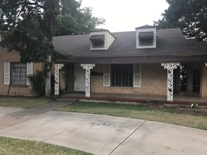 2508 21st St in Lubbock, TX - Building Photo - Building Photo