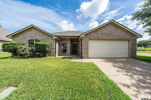 10820 Cactus Trail in Flint, TX - Building Photo