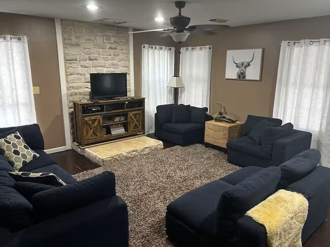 property at 5511 Ridge Rd