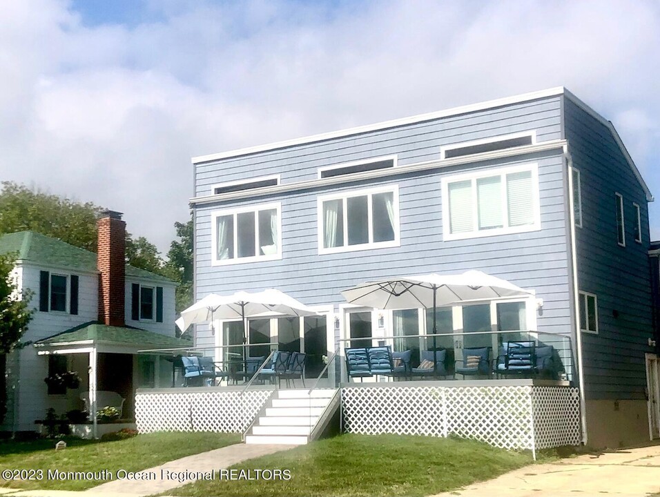 410 Burlington Ave in Bradley Beach, NJ - Building Photo