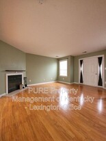 2205 Arthur Way in Lexington, KY - Building Photo - Building Photo