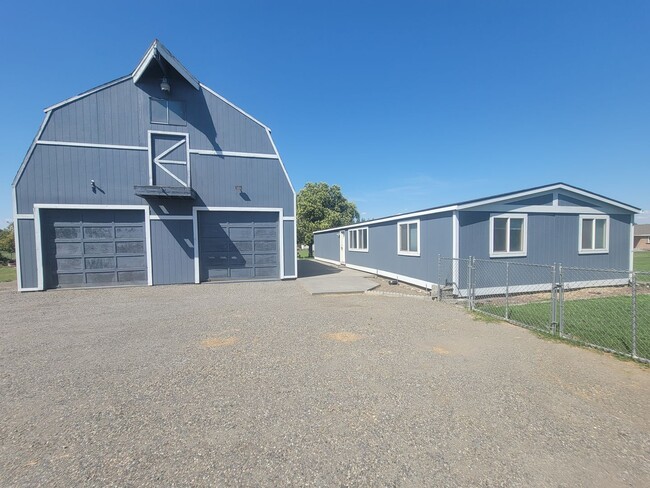 property at 218420 E 59th Ave