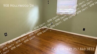 908 Hollywood Dr in Chesapeake, VA - Building Photo - Building Photo