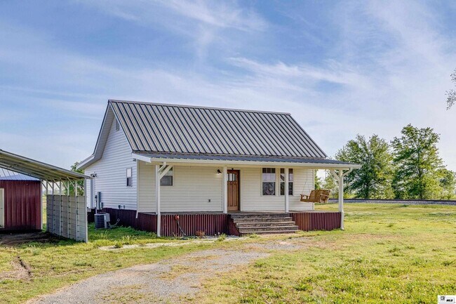 6391 Paulette Pipes Rd in Collinston, LA - Building Photo - Building Photo