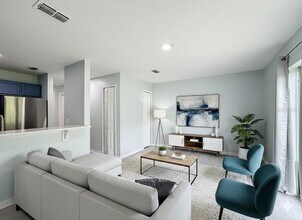 249 Royal Palm Dr in Kissimmee, FL - Building Photo - Building Photo