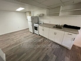339 Marks St N in Thunder Bay, ON - Building Photo
