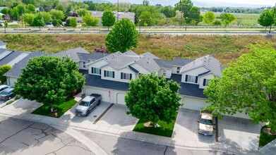 3049 S Ladera Pl in Boise, ID - Foto de edificio - Building Photo