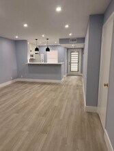 9374 SW 3rd St, Unit 4 in Boca Raton, FL - Building Photo - Building Photo