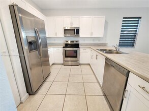 1401 SE 27th Terrace in Homestead, FL - Building Photo - Building Photo