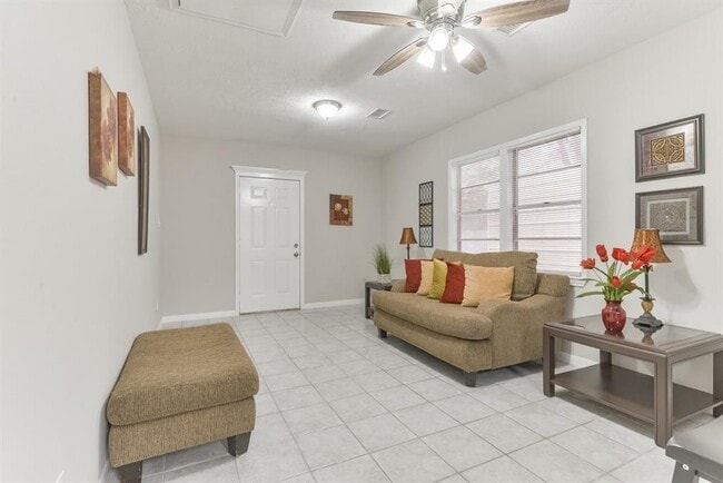 12109 22nd St in Santa Fe, TX - Building Photo - Building Photo
